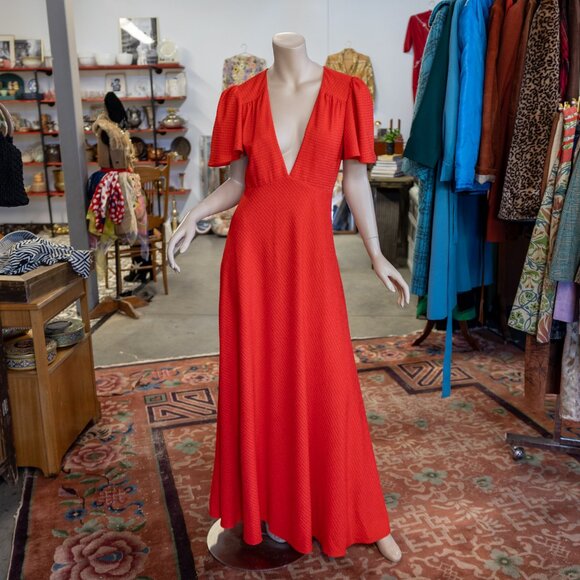Fame and Partners Red Textured Maxi Dress – Size 6 – 1930s-Inspired Glam… - Picture 3 of 17